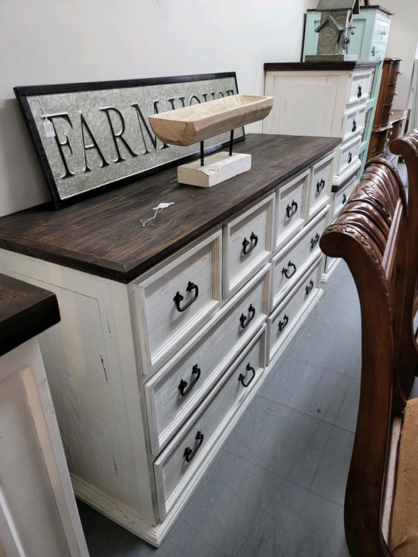 Aubree Jo’s Furniture Antiques & More Dothan, AL